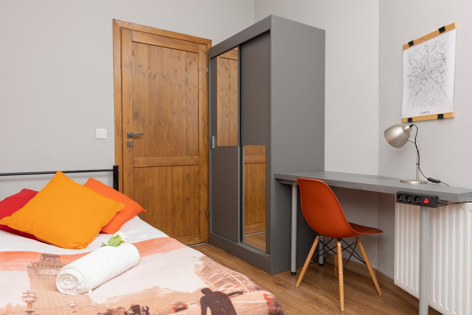 Cozy Three-Bedroom Family Apartment In Warsaw By Noclegi Renters Екстер'єр фото
